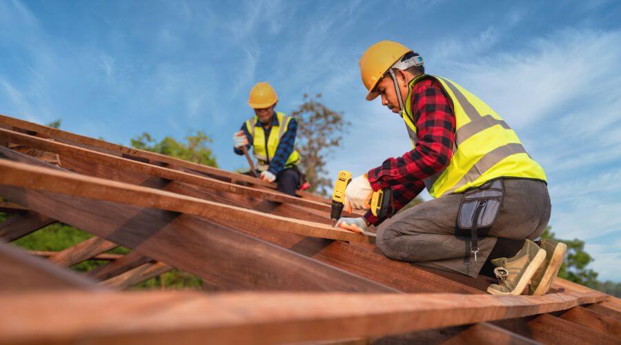 Professional gutter cleaning in Vanduser, MO